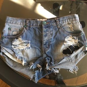 One Teasppon Distressed Jean Shorts!
